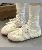 Zapatos planos amarillos de gamuza de moda con cordones